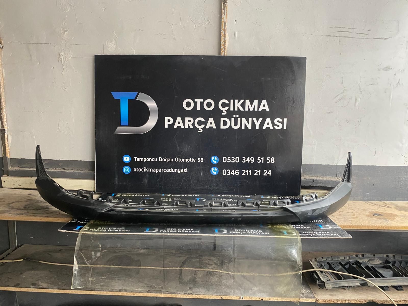 TOYOTA C-HR �N TAMPON SPOYLER�